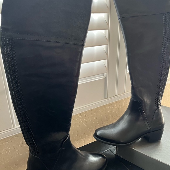 Vince Camuto tall black boots - Picture 5 of 9